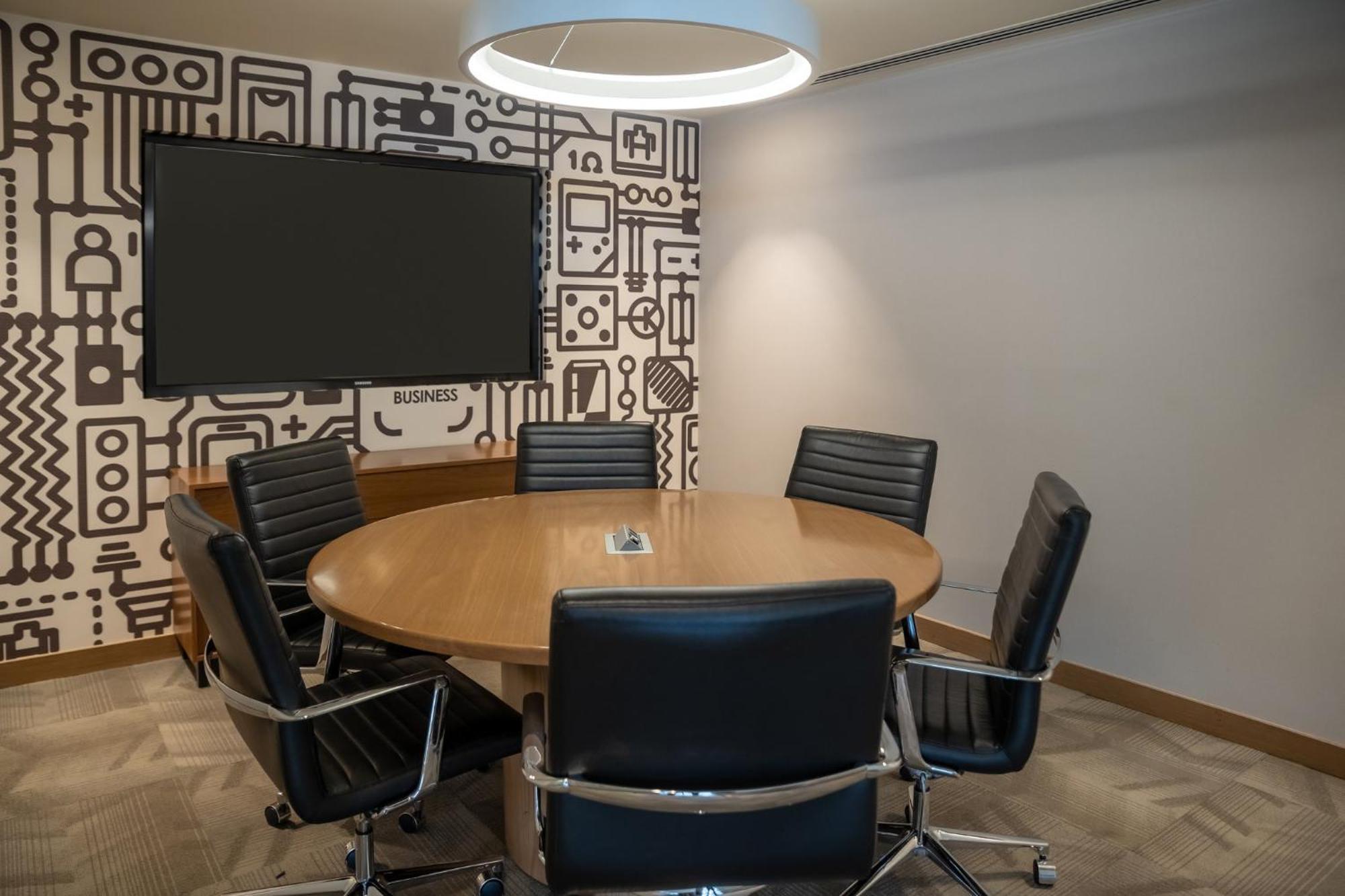 Fiesta Americana Viaducto Aeropuerto Mexikóváros Kültér fotó A meeting room at the headquarters of the Wikimedia Foundation